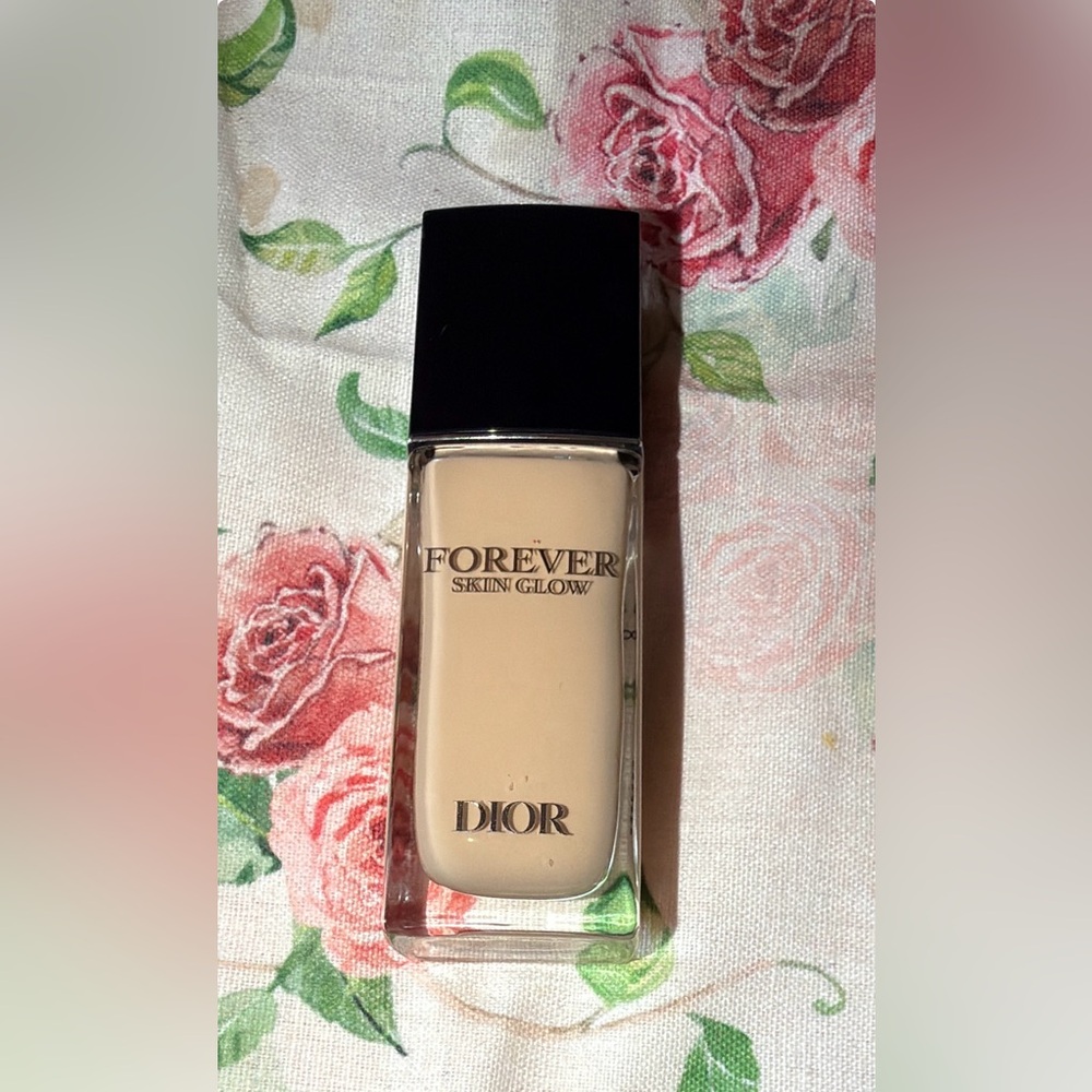 Dior Forever Skin Glow Foundation 1W